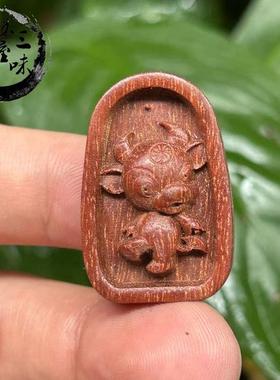 沉香木雕九尾狐吊坠挂饰