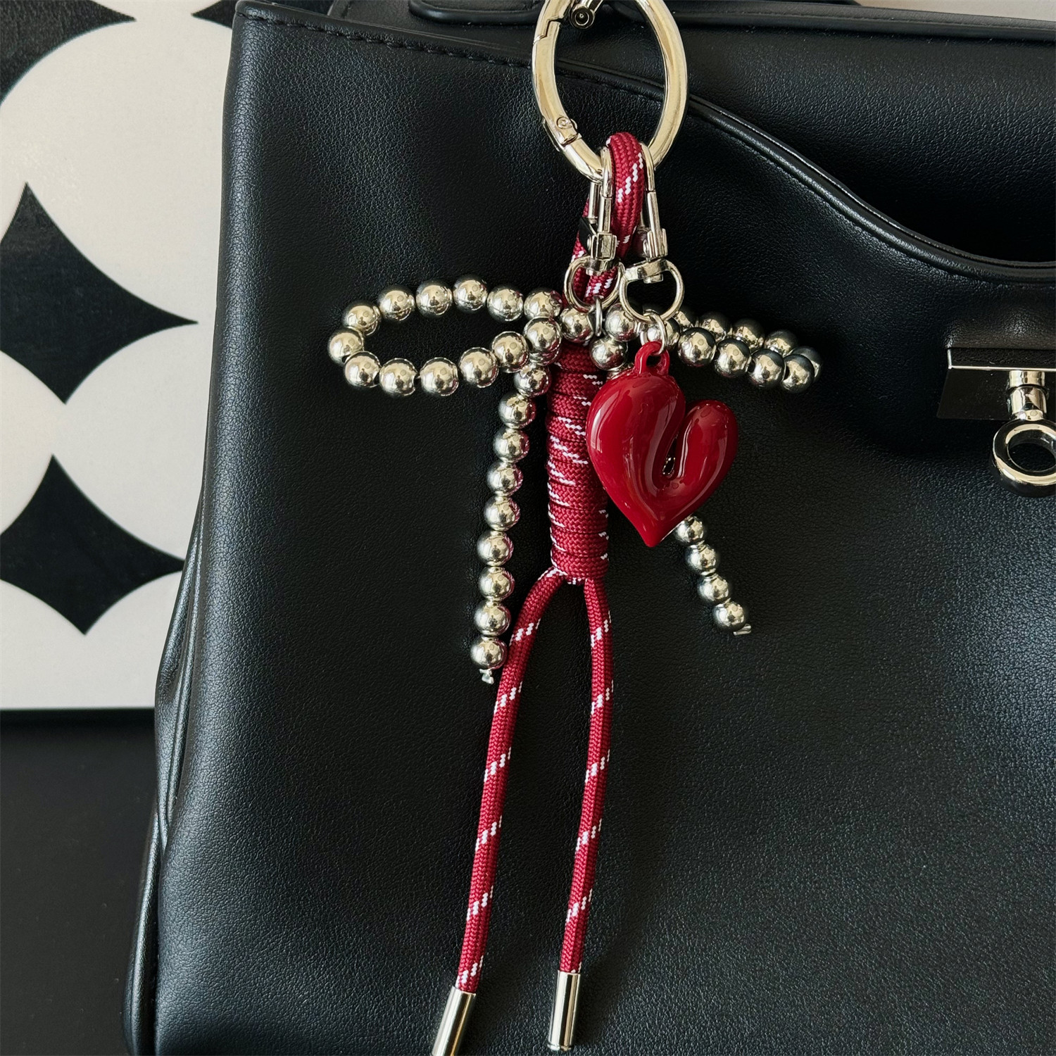 miu系安可拉红新年红蝴蝶结银色包包挂件汽车钥匙扣挂件高级感,淘宝优惠券,粉丝福利购,淘宝优惠卷