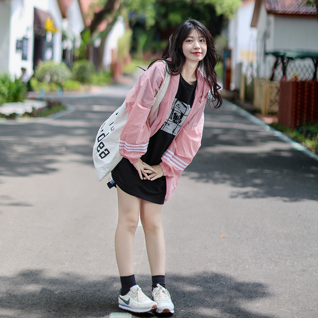 艺野系 甜美少女粉色运动风连帽防晒外套女夏透气薄款宽松空调衫 - 图1