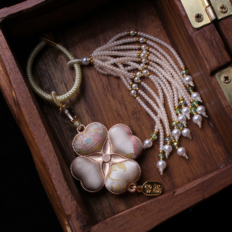 四叶草宋锦非遗成品挂件流苏包挂古风汉服挂饰车挂配饰钥匙扣挂坠,淘宝优惠券,粉丝福利购,淘宝优惠卷