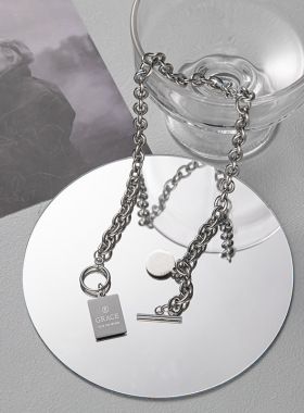 港风街头朋克项链男款潮男配饰钛钢项链男不掉色方牌吊坠项链女无