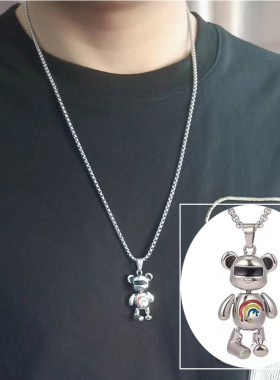 2025秋冬新款彩虹卡通熊吊坠钛钢项链四肢可以活动男女嘻哈毛衣链
