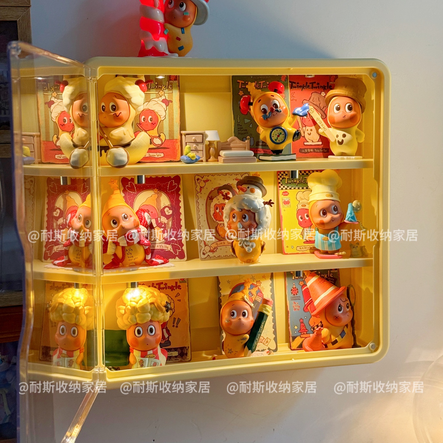 Star Man 123 figure dustproof storage box wall hanging