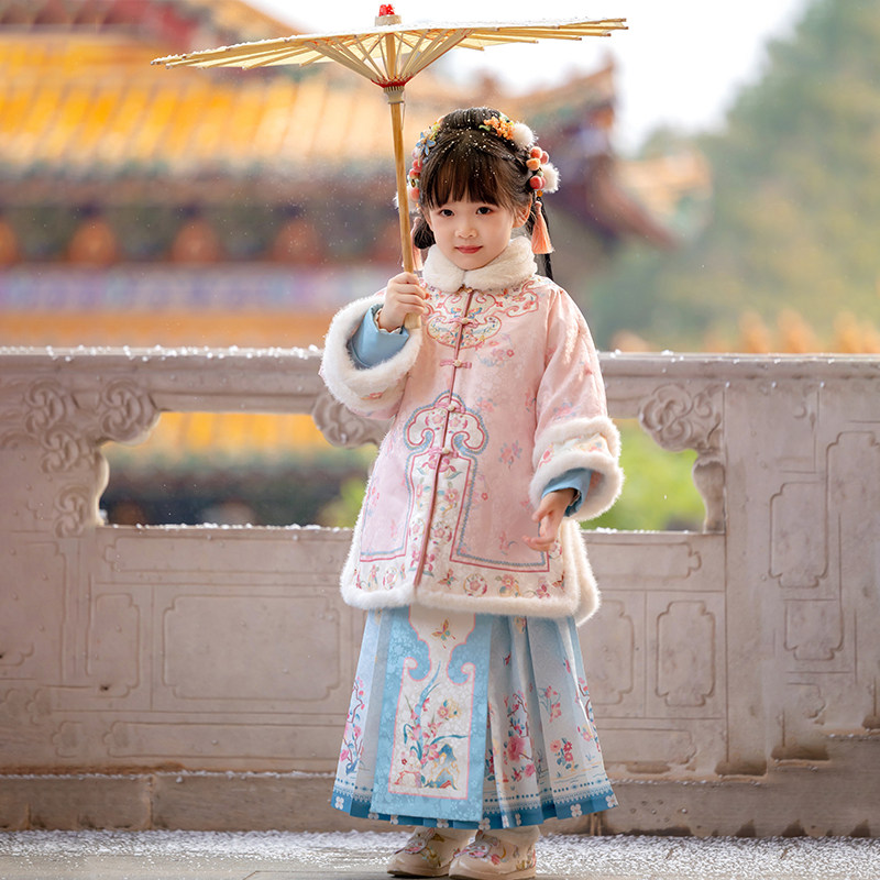 汉服女童秋冬款儿童高端新中式明制马面裙套装小女孩格格服拜年服,淘宝优惠券,粉丝福利购,淘宝优惠卷