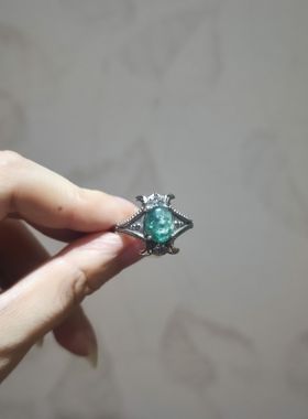 2025新品小众轻奢复古托祖母绿天然水晶开口调节戒指饰品礼物