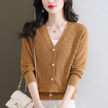 V-neck knitted cardigan ບາງສ່ວນນອກຂອງແມ່ຍິງພາກຮຽນ spring 2024 ຄົນອັບເດດ: ແມ່ໃຫມ່ hollow sweater coat shawl