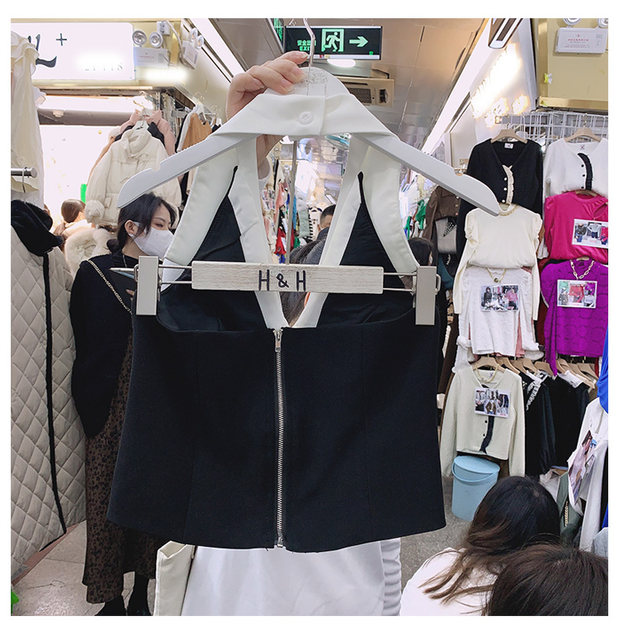 Bow tie ສີ contrasting ການອອກແບບຄໍ halter