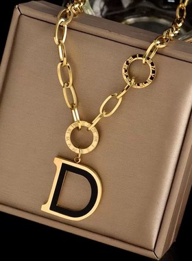 时尚潮流字母衣钛钢毛链罗马字母钛钢项链女高级感轻文奢加