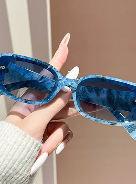 保罗雷朋官网2025新款跨境太阳镜时尚谬家百搭方框字母M素颜镜高