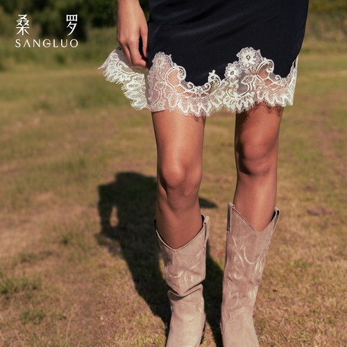 性感约会』桑罗真丝吊带睡裙蕾丝拼接睡衣女士桑蚕丝家居服可外穿 - 图1