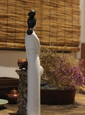 名家风作品人物桌面摆件