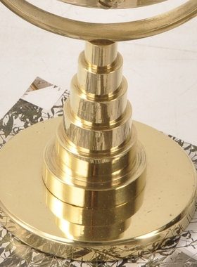 黄铜指示功能时尚百搭