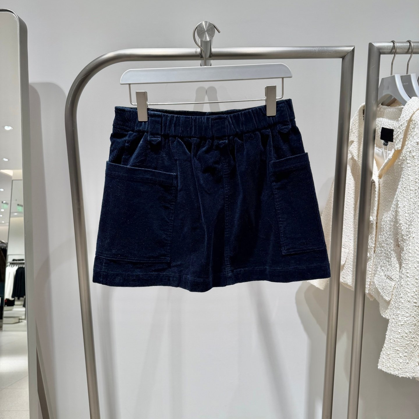 2026春季新款女装休闲灯芯绒工装口袋短款半裙UYL560016,淘宝优惠券,粉丝福利购,淘宝优惠卷