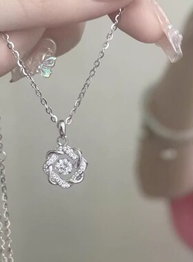 跳动的心项链女款2025新款轻奢小众设计感高级桃花吊坠送闺蜜礼物