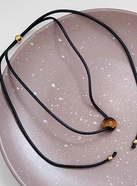 古力娜扎同款虎眼石黑色编绳项链女轻奢小众choker颈链蜡绳锁骨链