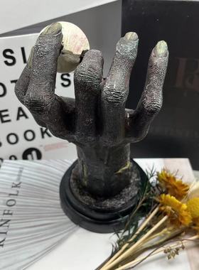 跨境万圣节树脂装饰品亡灵巫师的手和眼恶魔女的手摆件 哈 搜标题