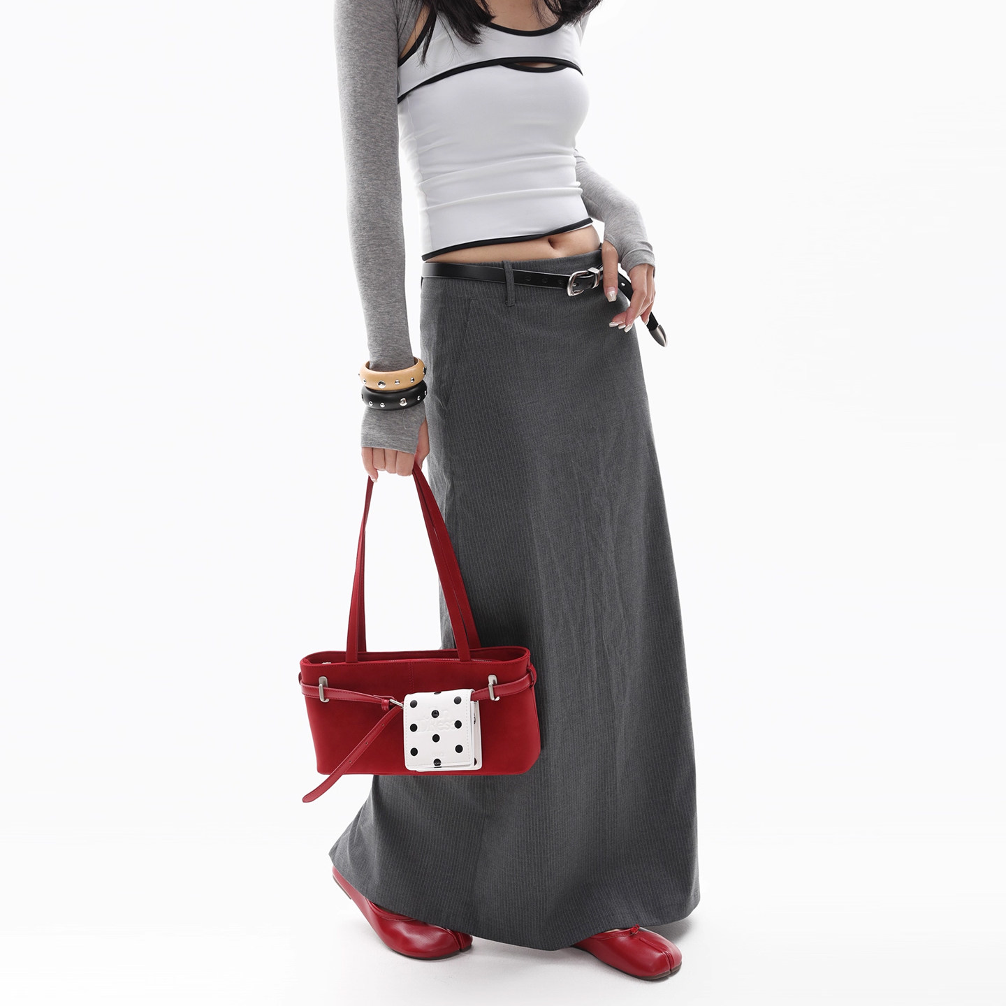 简着25AW 原创 勃艮第红 新年礼物 摩登通勤皮带装饰单肩腋下包女,淘宝优惠券,粉丝福利购,淘宝优惠卷