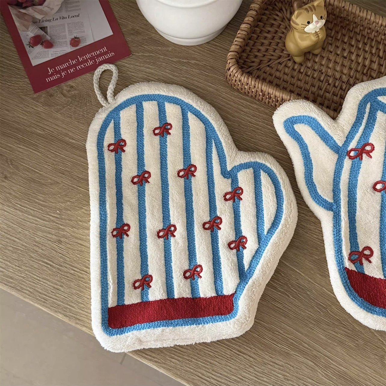 ins风手套水壶擦手巾可爱卡通珊瑚绒挂式厨房卫生吸水小毛巾装饰,淘宝优惠券,粉丝福利购,淘宝优惠卷