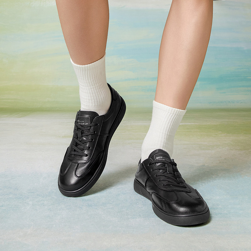 百思图2025春季新款商场同款简约运动板鞋平跟男休闲鞋W9682AM5,淘宝优惠券,粉丝福利购,淘宝优惠卷