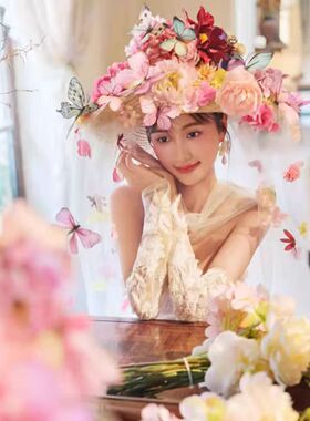 外景田园风婚纱照粘花带纱草帽