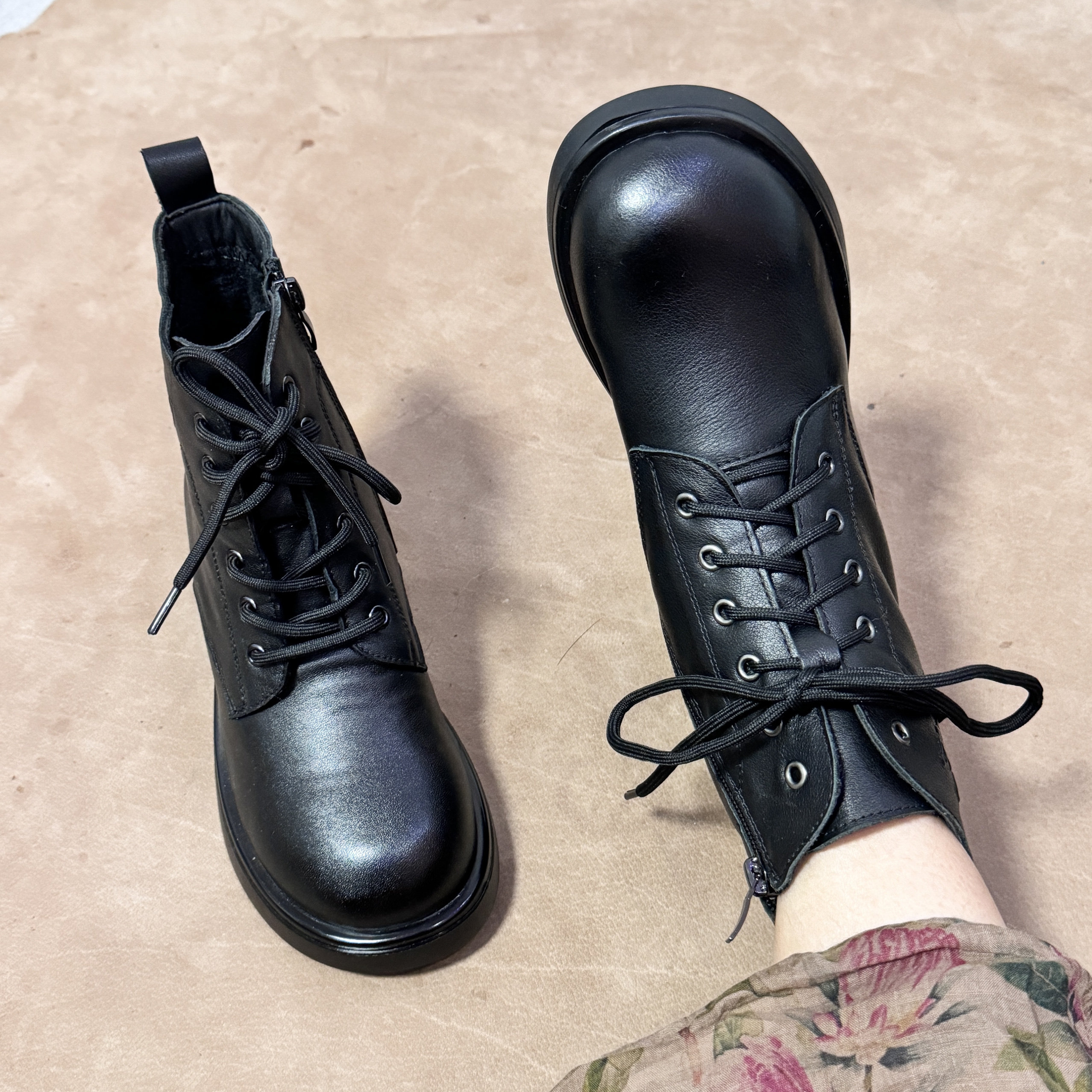 真皮马丁靴女2024冬季新款英伦风厚底短筒舒适圆头粗跟短靴保暖,淘宝优惠券,粉丝福利购,淘宝优惠卷