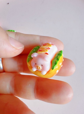 DIY高定树脂立体可爱卡通汉堡猪摆台挂件奶油胶发饰手机链冰箱贴