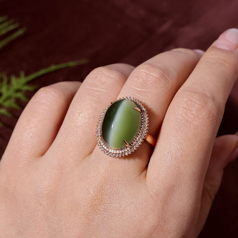 Fashionable Hetian jade inlaid with gold for wife’s birthday