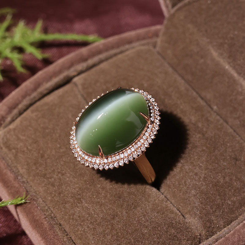 Fashionable Hetian jade inlaid with gold for wife’s birthday