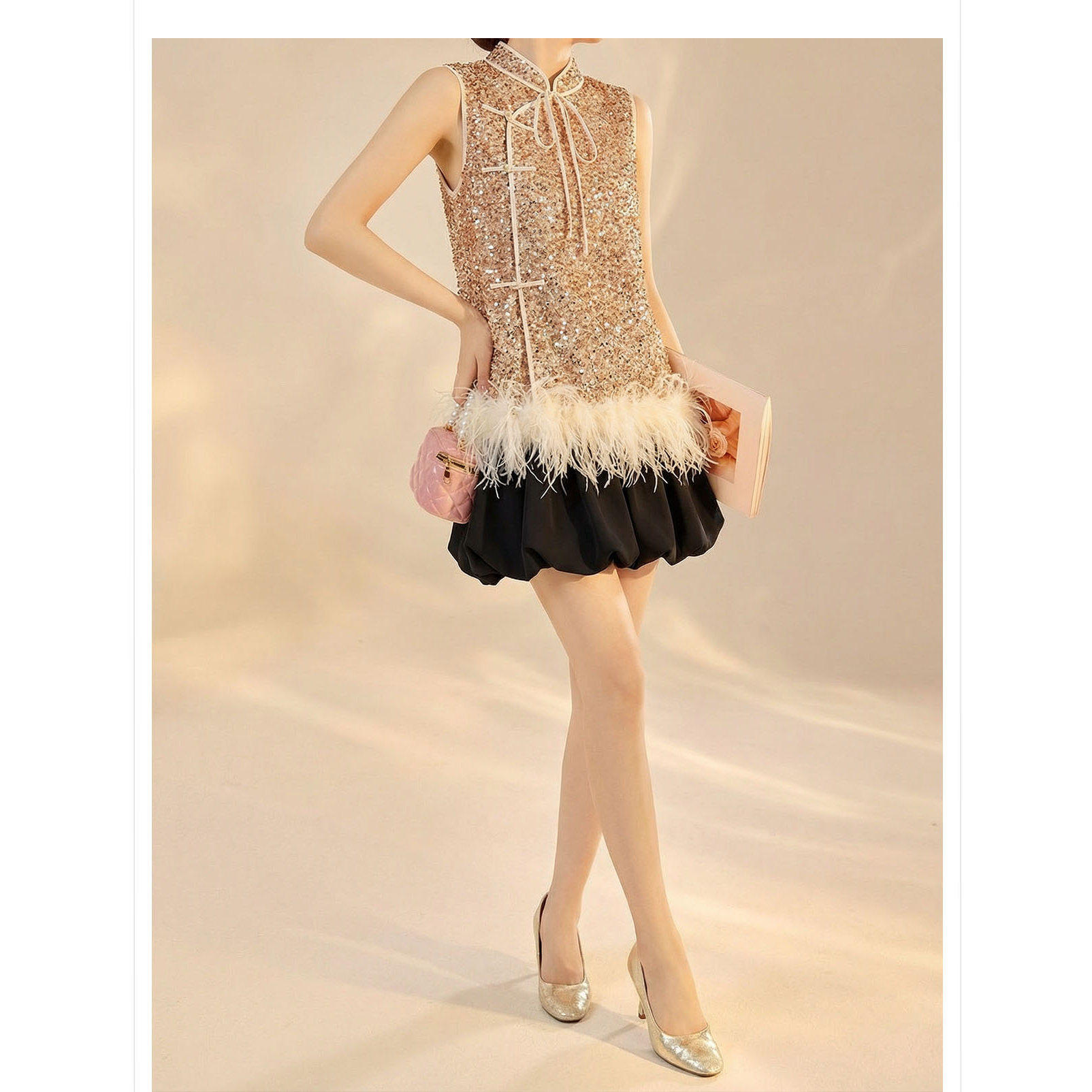 高端复古新中式春季款时尚重工拼接亮片鸵鸟毛设计马甲南瓜裙套装,淘宝优惠券,粉丝福利购,淘宝优惠卷