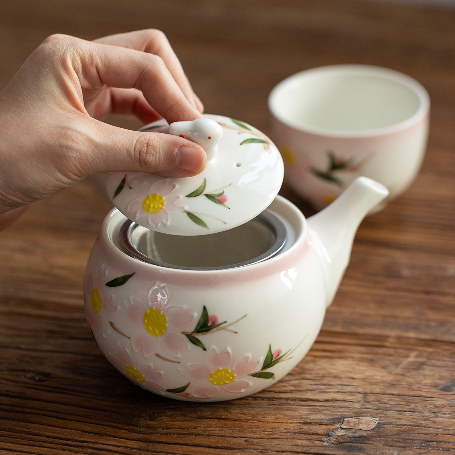 日本进口濑户烧手绘樱花兔子茶壶茶杯日式茶具急须壶配滤网侧把壶,淘宝优惠券,粉丝福利购,淘宝优惠卷