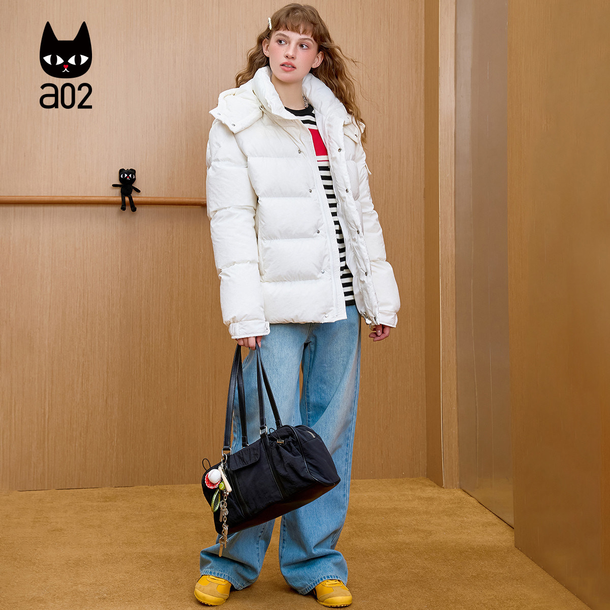 a02短款羽绒服冬季女款2025新款泡芙轻薄派克服白色连帽外套女,淘宝优惠券,粉丝福利购,淘宝优惠卷