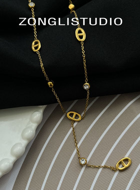 纵里Z26金色圆环链条锁骨链