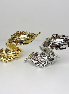 Retro Fashion Metal Bracelet women夸张复古螺旋手镯女高级感
