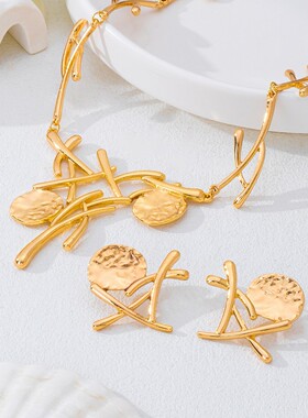 热卖个性夸张珊瑚耳钉项链套装