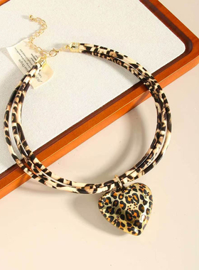 饰品爱心吊坠豹纹皮绳项链锁骨颈链项坠necklace
