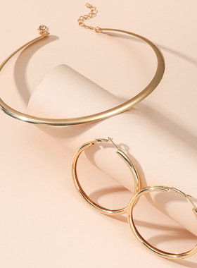 新款时尚简约百搭项圈锁骨链套装Fashion simple necklace women