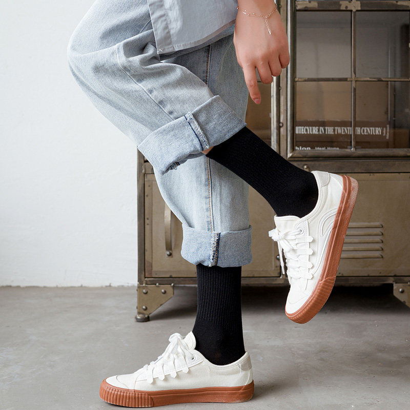 黑色纯棉ins潮男秋冬季纯色中筒袜 亚妮服饰短袜/打底袜/丝袜/美腿袜