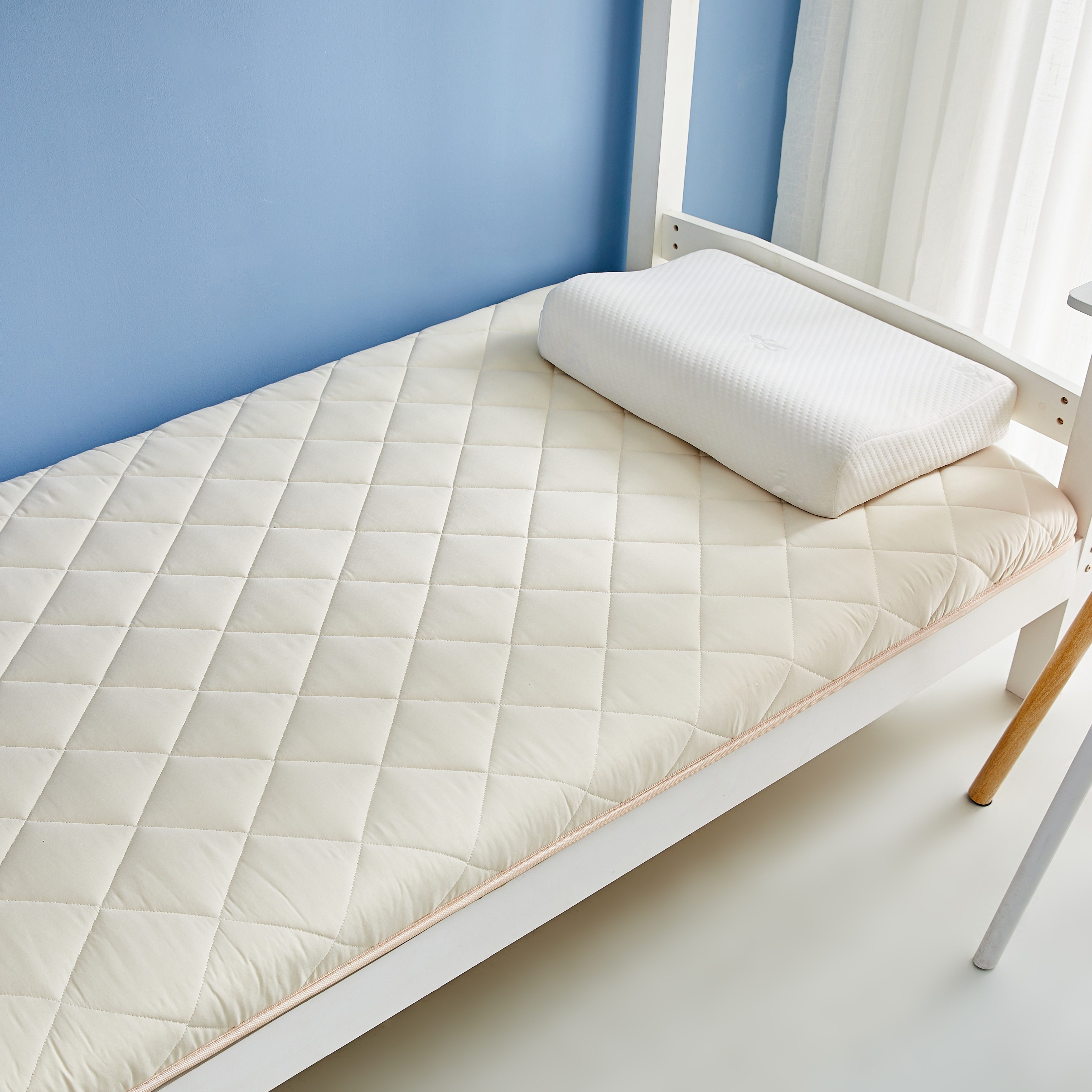  卡莫妮床垫/床褥/床护垫/榻榻米床垫