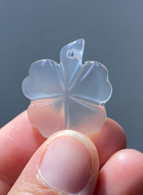 马料天然冰透玉髓四叶草项坠