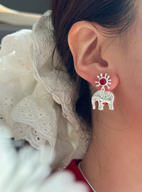 吴昕同款象阳而生小象吊坠耳钉长款毛衣链  气质显白红绳手链女