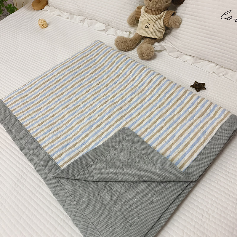 High-end double-sided yarn-dyed pure cotton bed cover and dirt-proof mattress