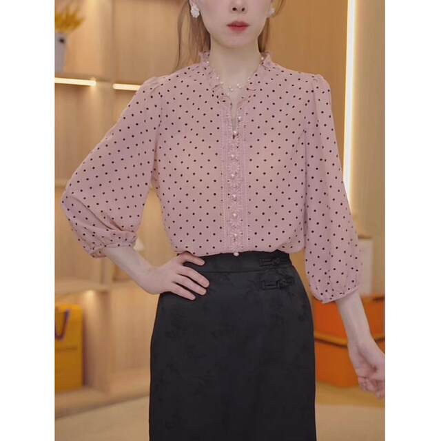 ເສື້ອຢືດ chiffon ຄົນອັບເດດ: ແຂນສາມໄຕມາດສູງ