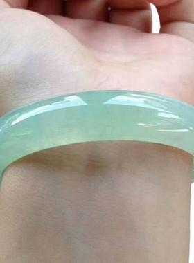 缅甸高冰种真玉手镯少女翡翠色妈妈款旺夫女款淡绿浅绿翠绿玉镯