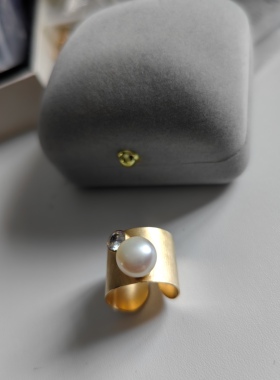 小红书博主法国JINGER名媛风天然淡水珍珠宽版厚镀真金开口戒指