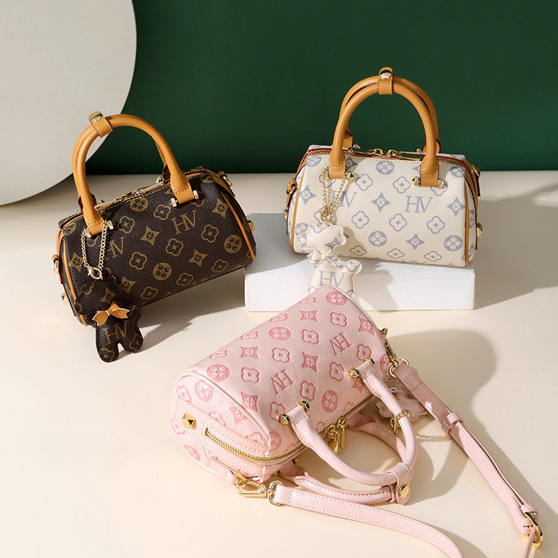 真皮老花包波士顿女士2021枕头包 飘雷迪女士包袋