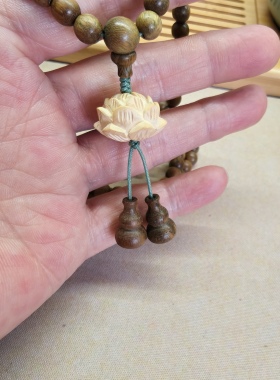 天然绿檀木手串文玩檀香108佛珠念珠黄杨木莲花男女情侣项链车挂