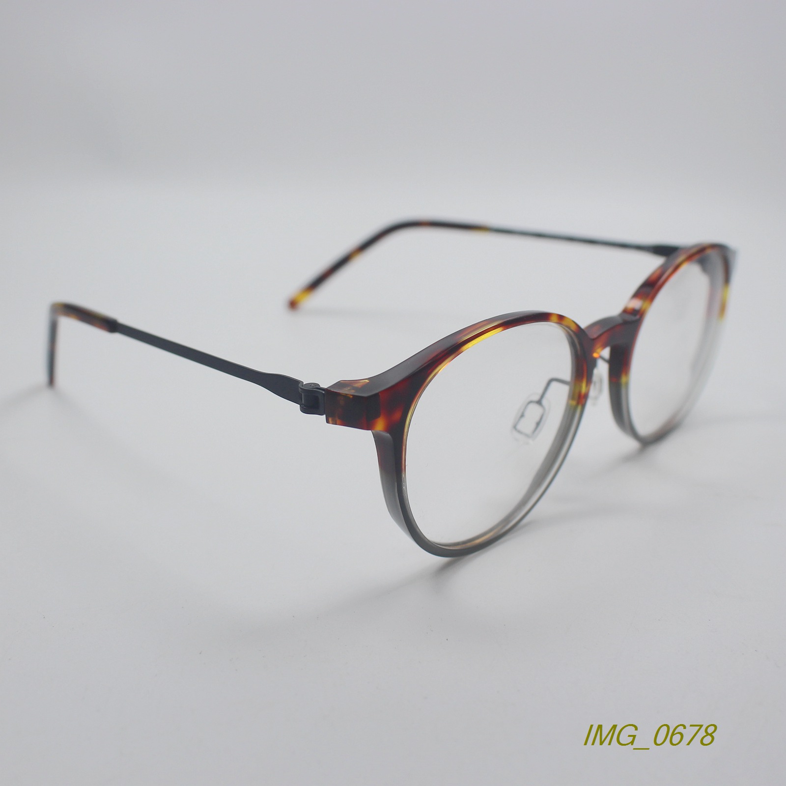 外贸超轻TR90加纯钛近视眼镜框时尚复古文艺圆眼镜玳瑁拼灰色992 - 图1