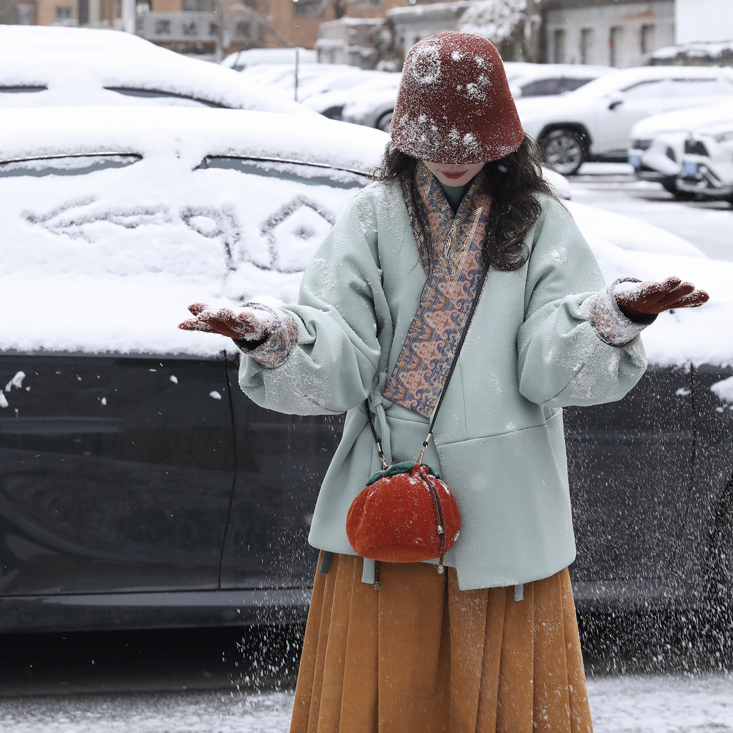 谜阿凰【霜华棉袄】原创汉服套装冬季保暖加厚上衣改良马面裙女士,淘宝优惠券,粉丝福利购,淘宝优惠卷