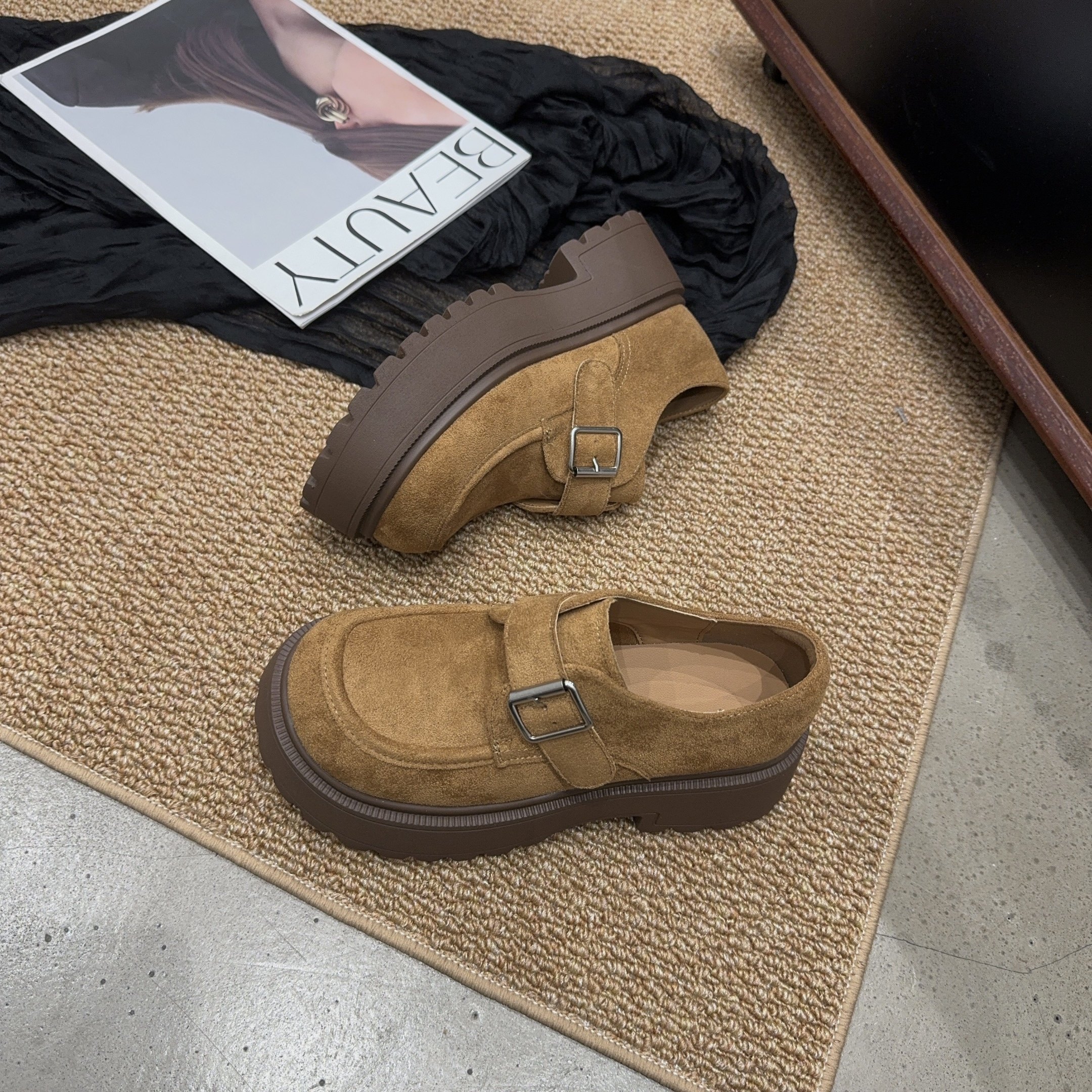 9389乐乐家秋季新品女厚底增高绒面魔术贴乐福鞋轻盈舒适英伦风潮,淘宝优惠券,粉丝福利购,淘宝优惠卷