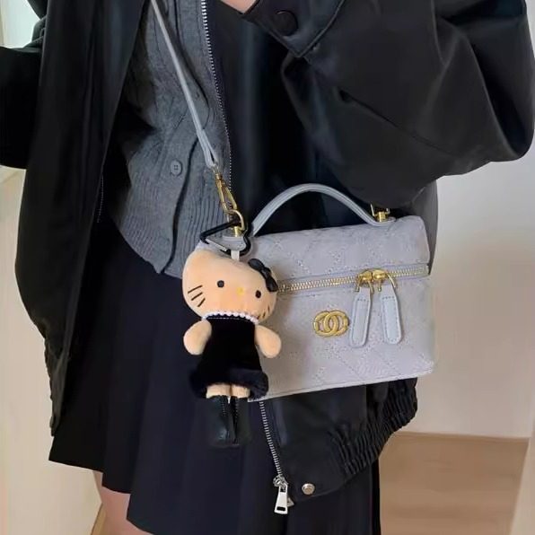 高级感复古磨砂小香风手提饭盒包包女2025新款菱格链条单肩斜挎包,淘宝优惠券,粉丝福利购,淘宝优惠卷